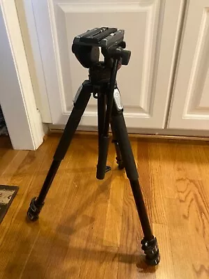 Manfrotto 500AH 190X3 Tripod • $190