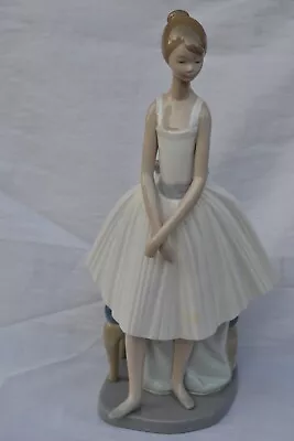 Vintage Nao Lladro Daisa 1983 Dance Girl Ballerina 12 Inch Perfect • £35