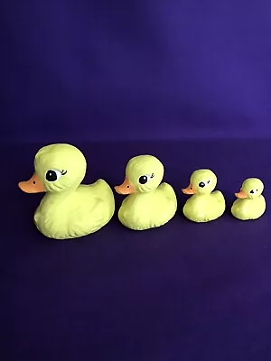 Vintage Ceramic Yellow Duck Family Mom Dad 2 Baby Ducklings Handpainted • $9.95