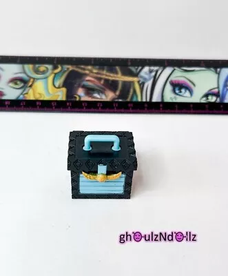 MONSTER HIGH Doll Cleo De Nile Vanity Playset Make-up Case 2011. • $5.99