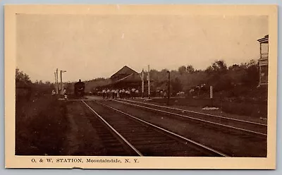 Postcard O. & W. R.R. Station / Depot Locomotive Mountain Dale New York *A158 • $10