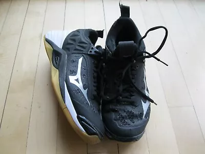 Mizuno Wave Momentum Court Volleyball Sneaker Shoes Black White Women 7.5 • $49