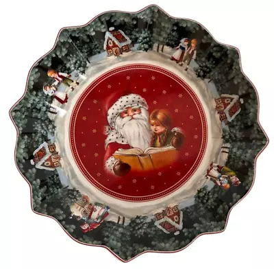 Villeroy & Boch FANTASY Fairytale Santa & Child Scalloped Bowl 9.5  Christmas • $43.97