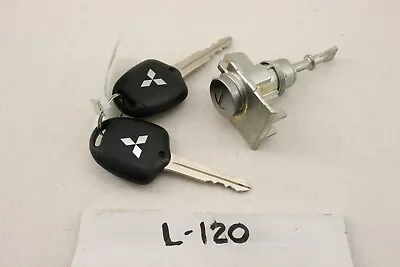 OEM New Pajero Montero Sport Dakar L200 Sportero Key Fob 08-15 Keys Cut MN141492 • $40