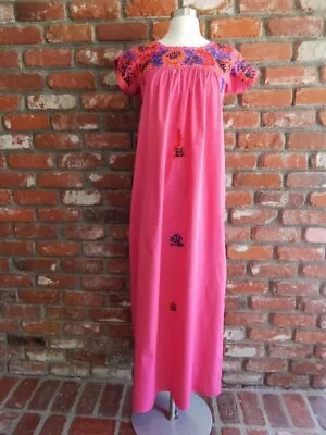 VINTAGE 70's MEXICAN DRESS~ PINK Cotton Embroidered OAXACAN Peasant HIPPIE ~ S • $139