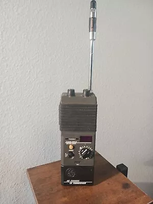 Vintage GE 40 Channel CB Transceiver Model 3-5979A   • $25