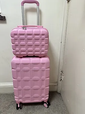 Cabin Case And Vanity Case Set. Pink With TSA Lock And Strong Zip • £45