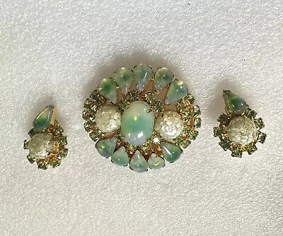 Vintage D & E JULIANA Green Givre & Rhinestone Pin And Earring Set • $94.99