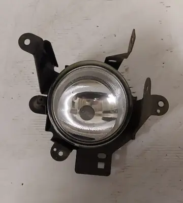 Fog Light Lamp Front Driver Side Mitsubishi Grandis 2005 (55) 2.4 Petrol • $44.20