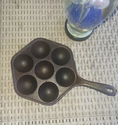 VINTAGE CAST IRON  Aebleskiver/EGG POACHER 7-CUP Cake Pan • $18