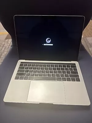 Macbook Pro 2020 13 Inch • $208