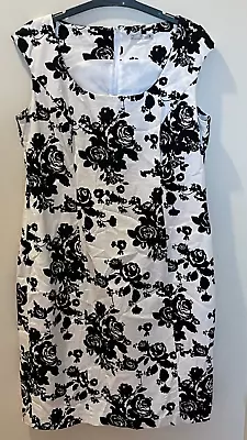 $16.19 • Buy Ladies Size 16 White With Black Roses Lined Dress Target