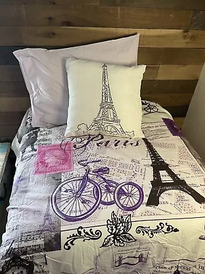 Full Duvet W/ Paris Print Cover 2 Standard Pillowcases & Throw Pillow • $30