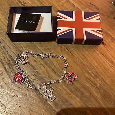 £8 • Buy Avon London Union Jack Red White Blue Enamel And Silver Plated Charm Bracelet