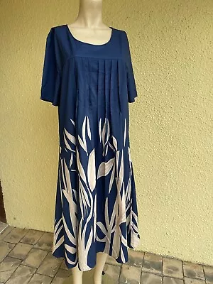 Ladies Navy Blue And Beige Full Skirt Tuck Pleat Bodice Dress/L • $10