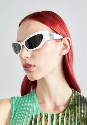 VERSACE White Cat Eye Medusa Shield Sunglasses New! ( Ve4450) • $220