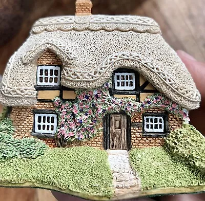 Lilliput Lane Cottages Bramble Cottage 1990 • £34.99