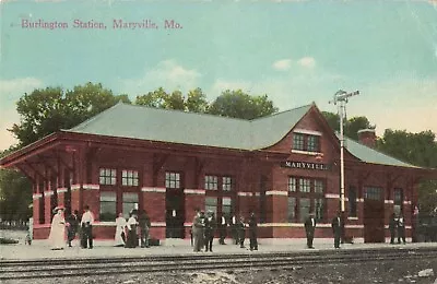 Burlington Station Maryville Missouri MO Railroad Depot C1910 Postcard • $11.95