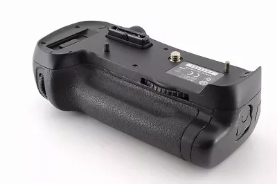 Nikon MB-D12 Battery Grip D800/D800E/D810/D810A No.2096861 #436 • $59.98