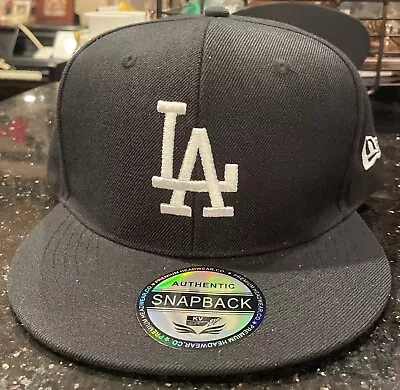 Los Angeles Dodgers Black SnapBack Baseball Cap Hat Gorra Blk Bill White LA New • $17.99