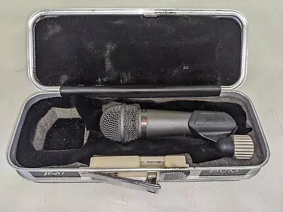 Peavey PVM 38 Cardioid Microphone 3 Pin W/ Case & Adapter Missing Foam (08) • $49.99