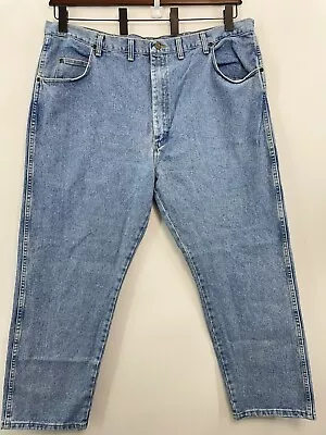 Wrangler Rugged Wear Jeans Relaxed Fit Straight Leg Denim Mens 46x30 • $14.93
