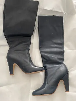 $40 • Buy Aldo Flosand Women's Navy Blue Knee-high Leather Boots - 3  Heel. 
