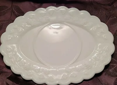 Vintage Milk Glass Small Oval Tray Westmoreland Glass Grapevine Pattern • $15