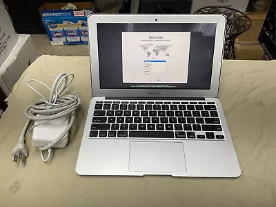 Apple MacBook Air  11.6  I5 1 Silver  A1465 • $149.99