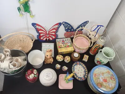 $21.52 • Buy LOT Of SPRING & EASTER DECOR ITEMS Baskets Bunny Candles Butterflies Vase Tin