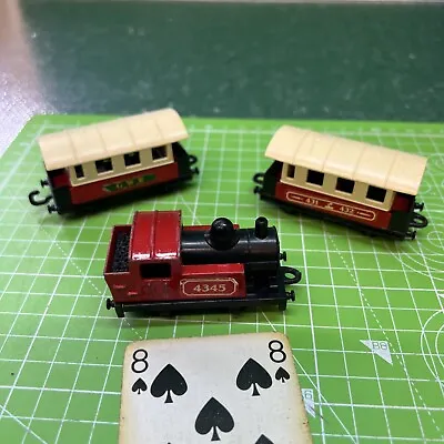 Matchbox 43 Steam Locomotive 1978 & 25 Passenger Coach X2 1978 (8S) • $6.31