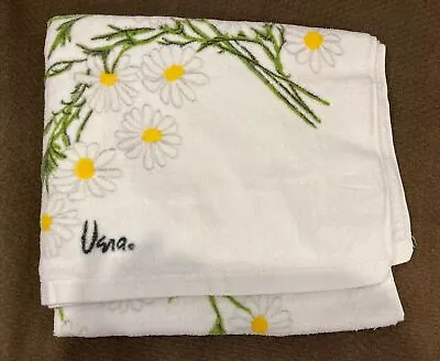 Vintage Vera Neumann Bath Towel White Daisy Floral Pattern USA • $18.88