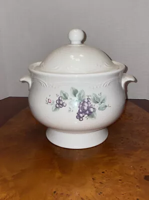 Pfaltzgraff Grapevine Soup Tureen With Lid No Ladle 3.5 Quart 9” Tall 10” Wide • $20.97