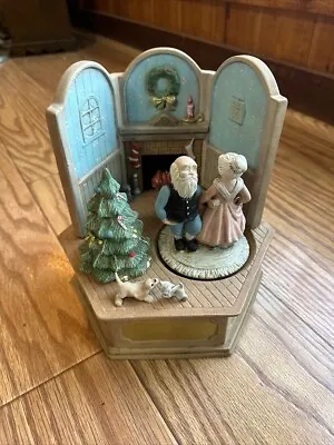 Vintage Dancing Santa & Mrs Claus Christmas Elegant Music Box Scioto Mold 1983 • $24