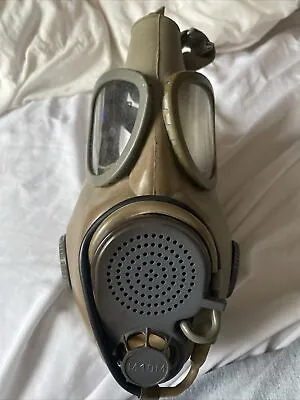 M40m Gasmask Comes With Bag And Filters • $30