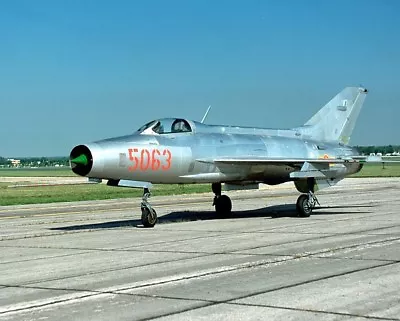 Mikoyan-Gurevich MiG-21PF Fishbed Fighter Jet 8 X10  Vietnam War Photo 311 • $7.43