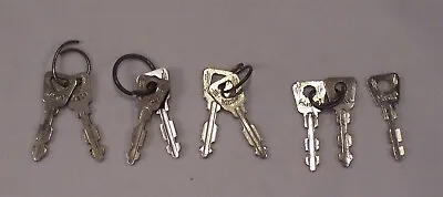 Vintage Master Lock Milwaukee Key 1  Flat Tiny Diary Jewelry Key Bag A Lot Of 9 • $12.98