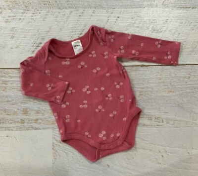 Baby Girls SZ 0 Cotton One Piece Long Sleeves  6 - 12 Mths  • $3.90