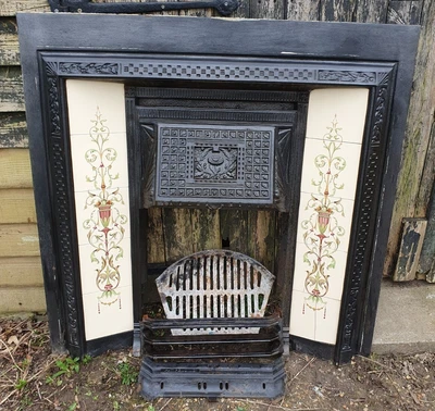 £60 • Buy Reclaimed Cast Iron Vintage Victorian Style Tile Fire Surround & Grate