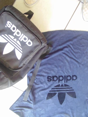 $15 • Buy ADIDAS Mens T/shirt Size Small...plus Back Pack