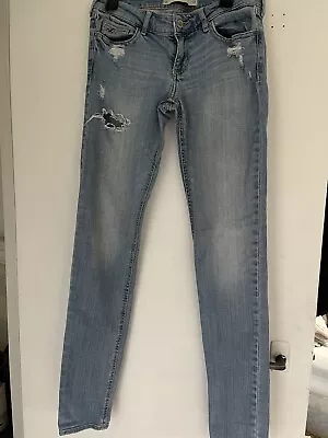 Ladies Distressed Hollister Jeans • £4.99