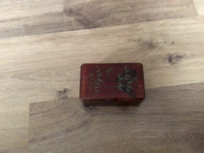 £6.50 • Buy Small Red Lacquered Papier Mache Box