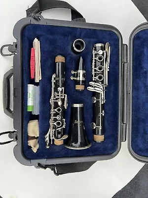 Selmer USA 1400 Clarinet W/ Hard Case & Accessories • $69.99