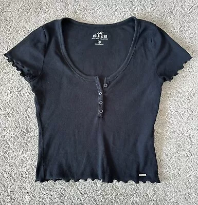 Hollister Crop Henley Black Top Women’s Small Lettuce-Edges Must Have Collection • £8.68