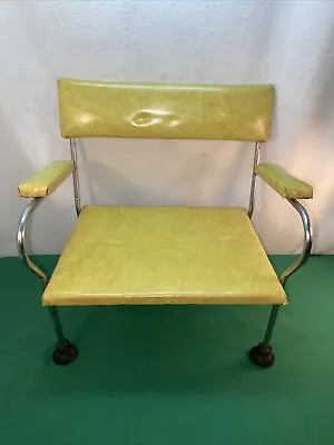 Vtg 1950-60’s Yellow Ice Naugahyde Child’s Booster High Chair Metal Frame • $40.49