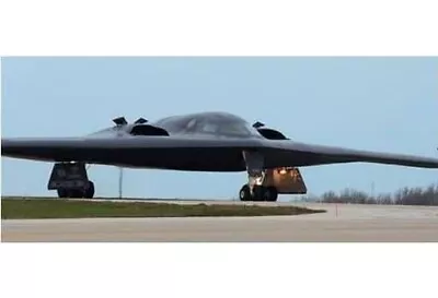 HERPA WINGS (HE571265) USAF B-2A  STEALTH BOMBER  1:200 Spirit Of Louisiana  • $75.80