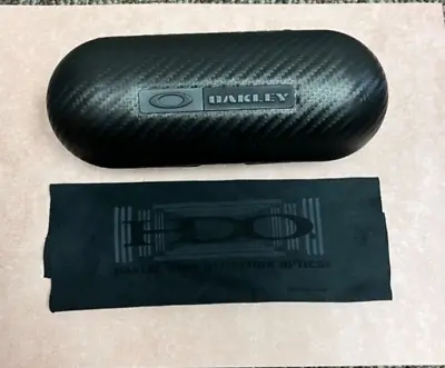 Oakley Carbon Fiber Black Hard Sunglass Case And HDO Cleaning Cloth • $13.99