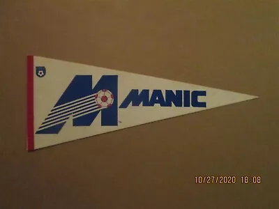 NASL Montreal Manic Vintage Defunct Red Border Team Logo Soccer Pennant • $32