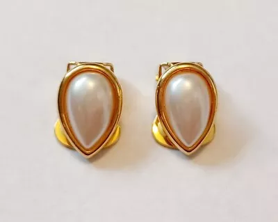 Vintage Signed  Coro Vendome Faux Pearl Teardrop Gold Tone Metal Clip Earrings • $6.99