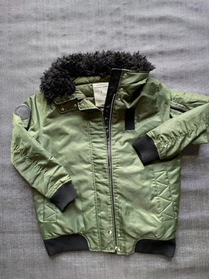 $19 • Buy Zara Womens The Hoodie Bomber Winter Coat  Large Army Green Insulated Puffer